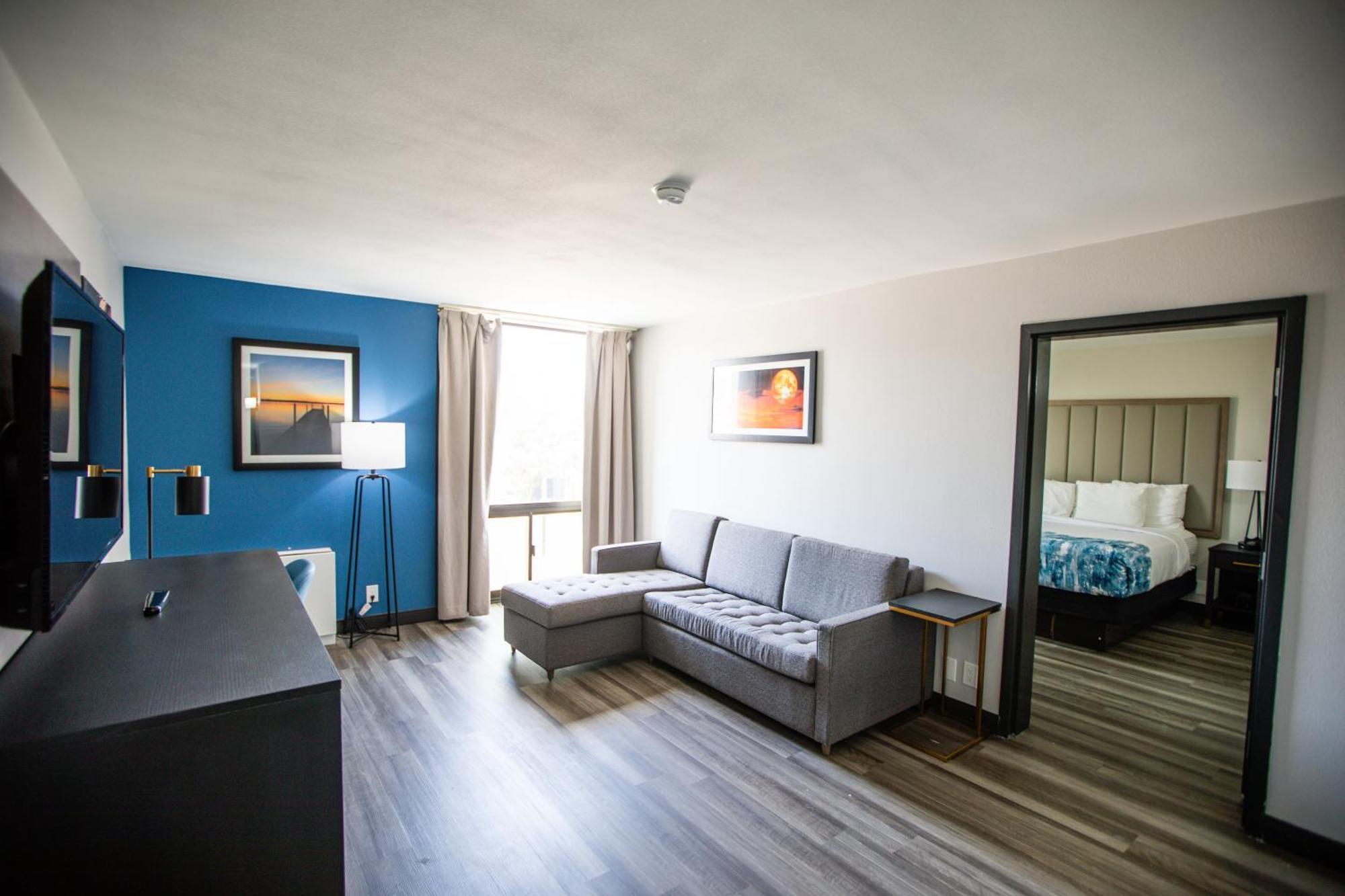 La Quinta By Wyndham Dallas I-35 Walnut Hill Ln Exterior photo